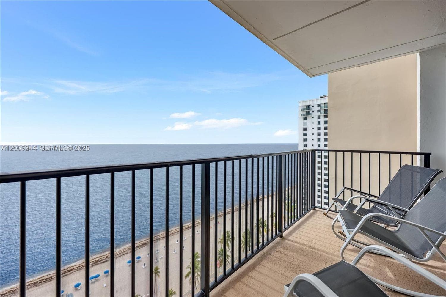 2201 Ocean Dr 2202 photo 18
