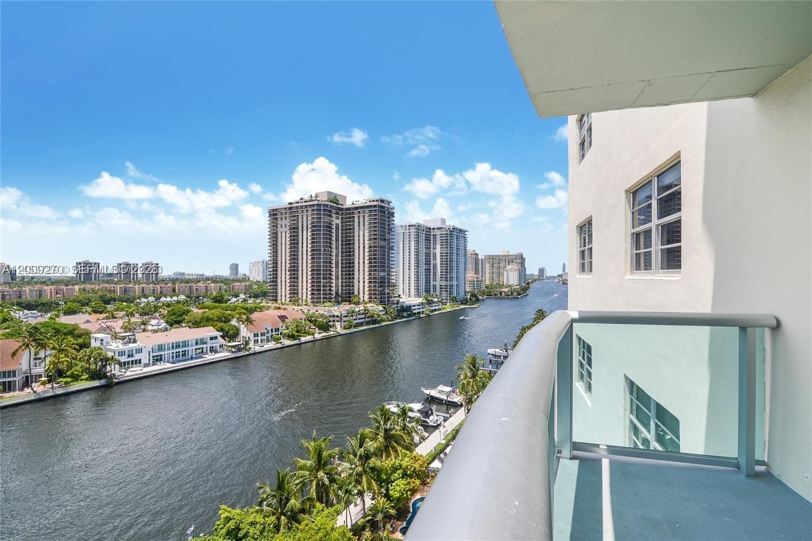19390 Collins Ave 1510 photo 8