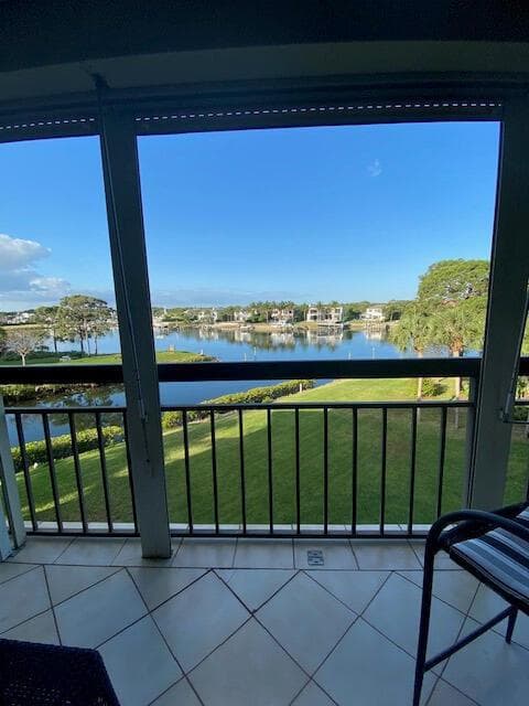2201 Marina Isle Way 403 photo 6