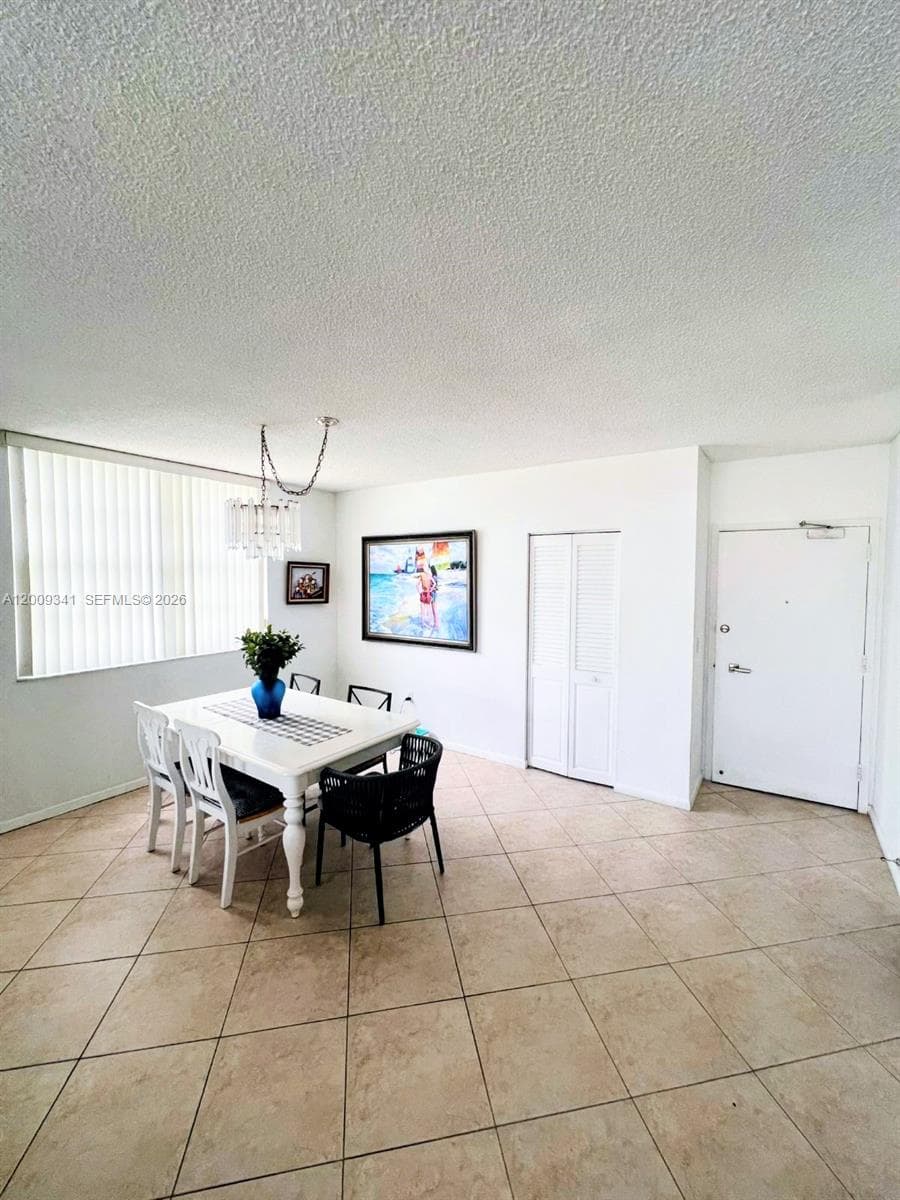 300 Bayview Dr 915 photo 8