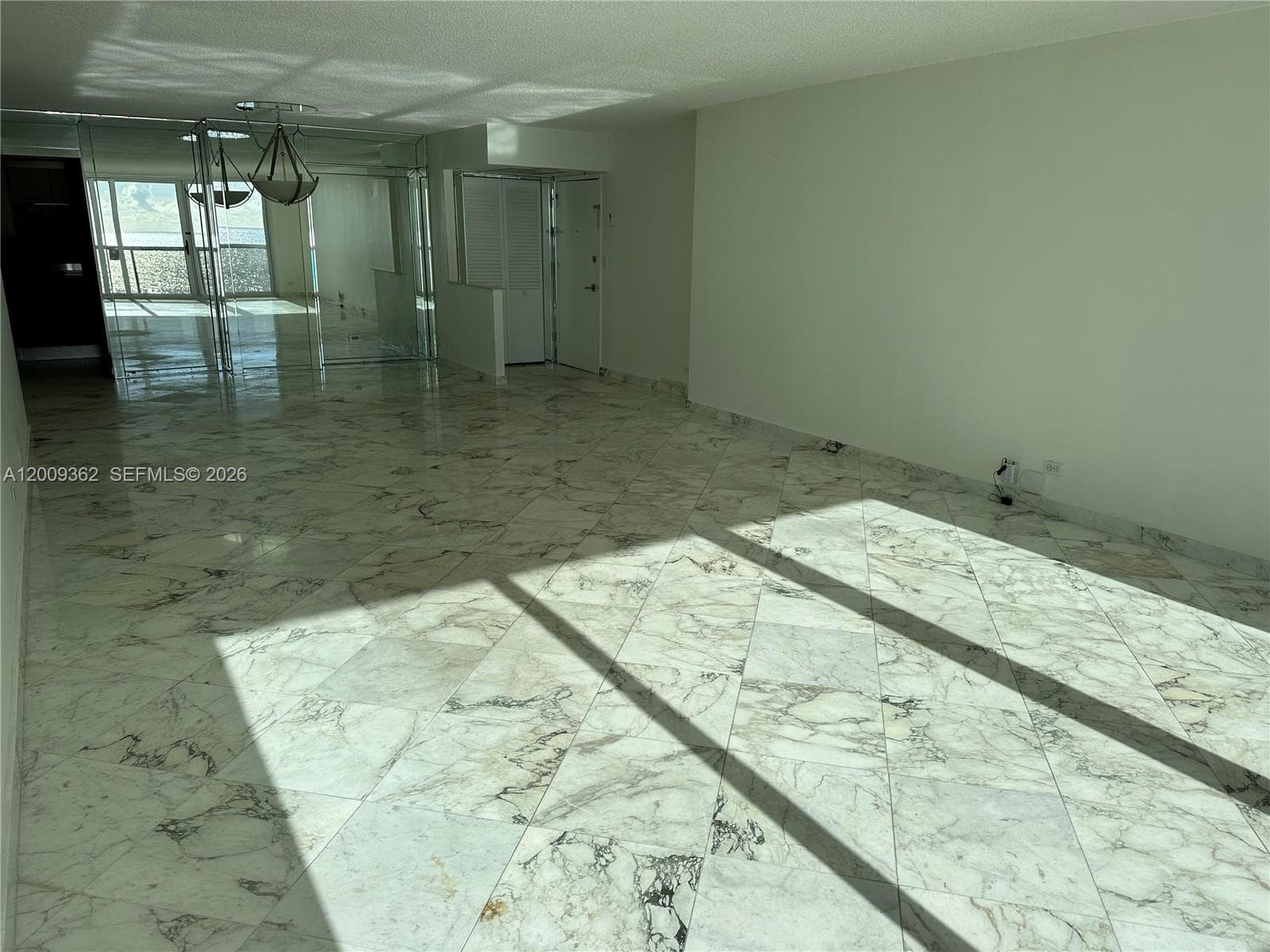 6039 Collins Ave 826 photo 6