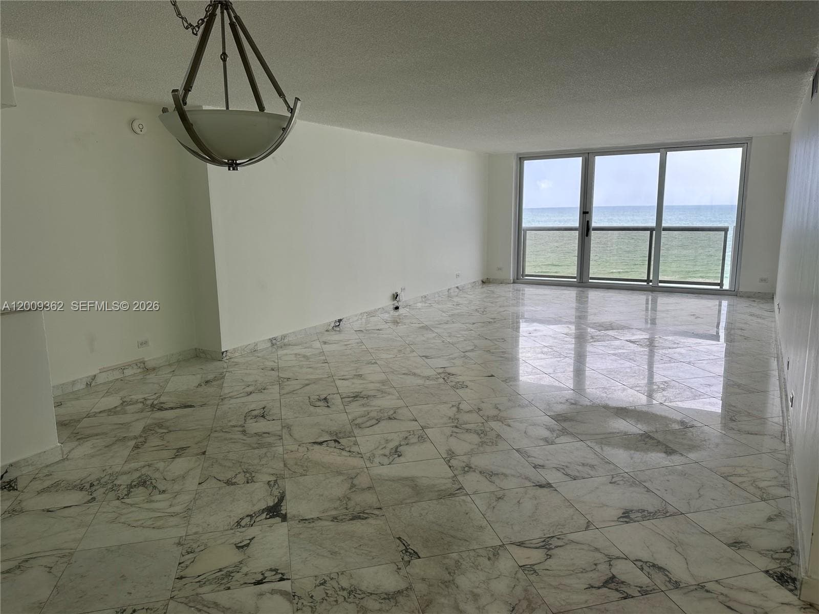 6039 Collins Ave 826 photo 5