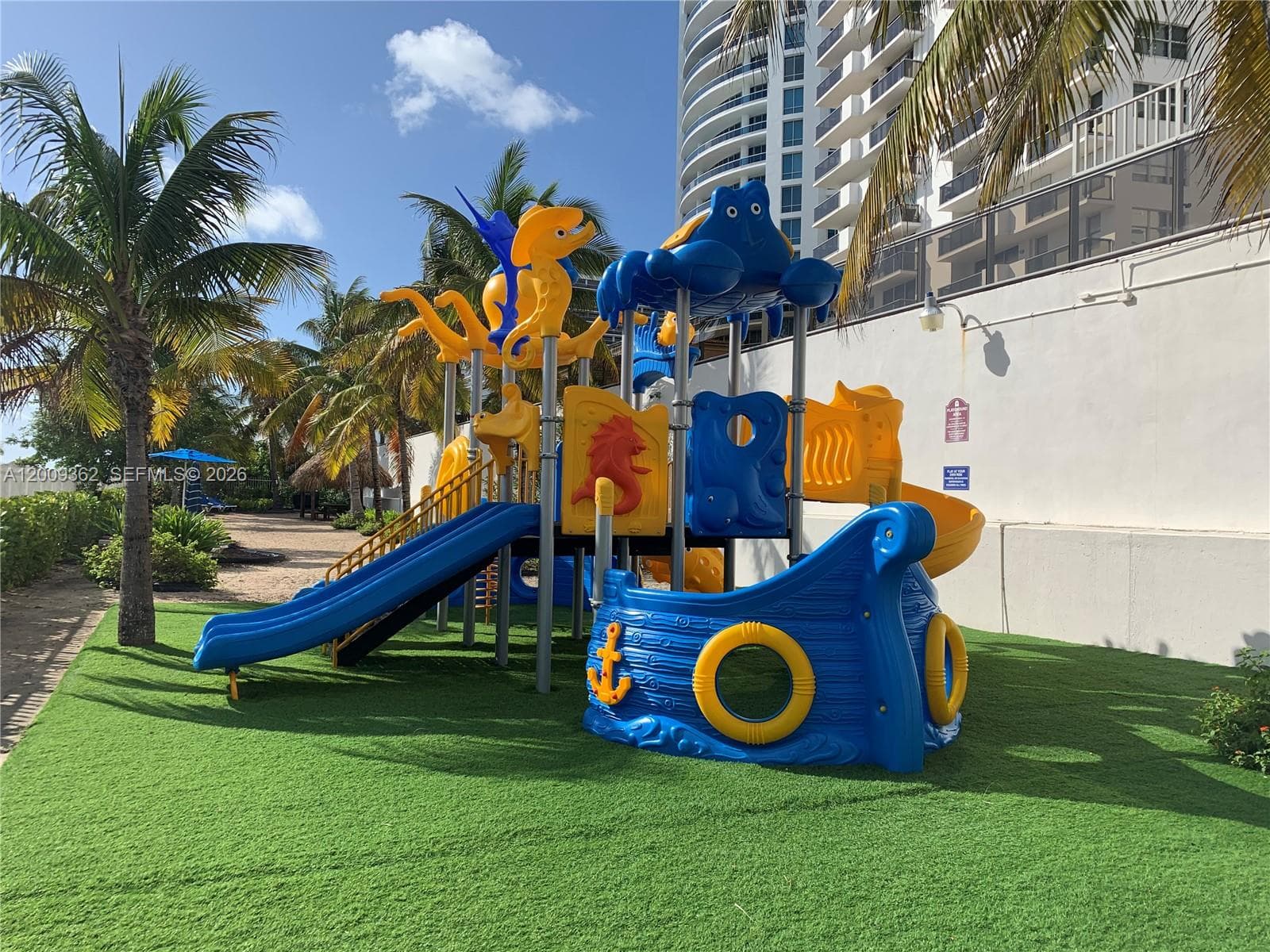 6039 Collins Ave 826 photo 20