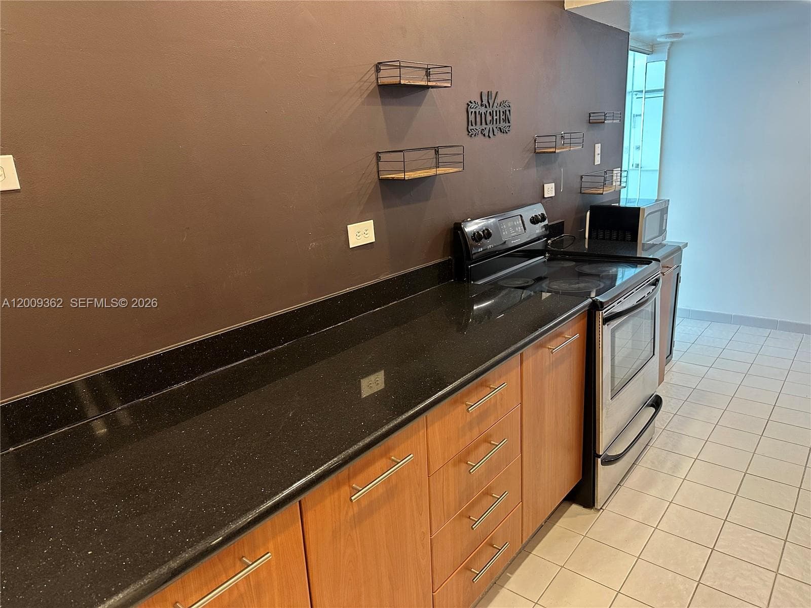 6039 Collins Ave 826 photo 10