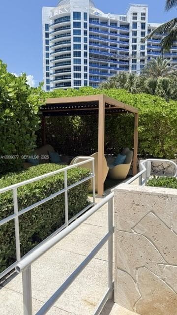 5875 Collins Ave 708 photo 23