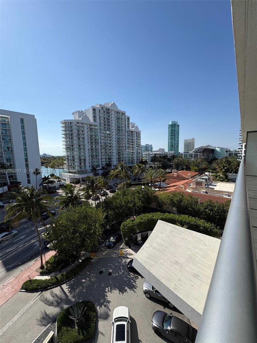 5875 Collins Ave 708 photo 15