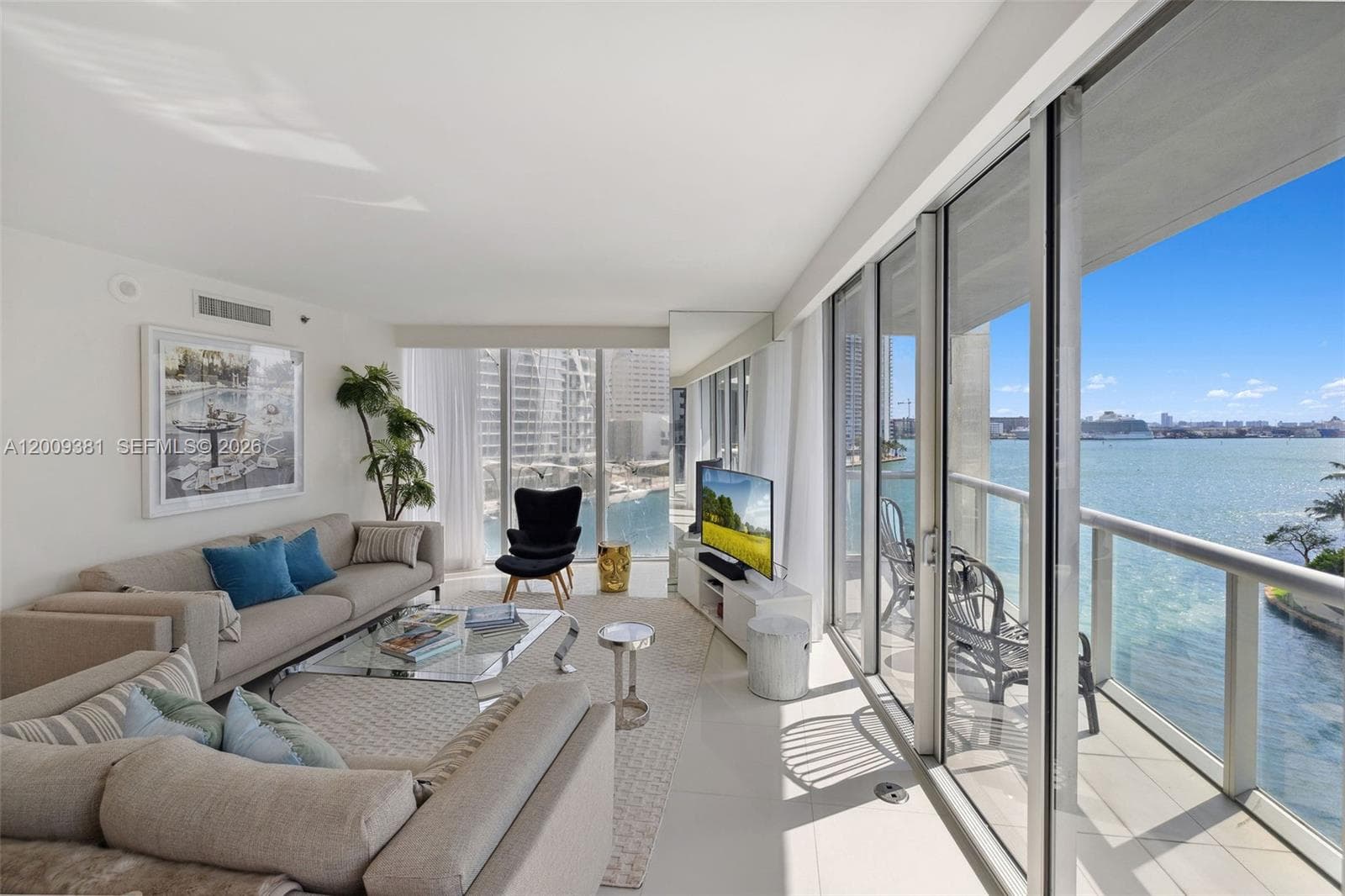 465 Brickell Ave 701 photo 10
