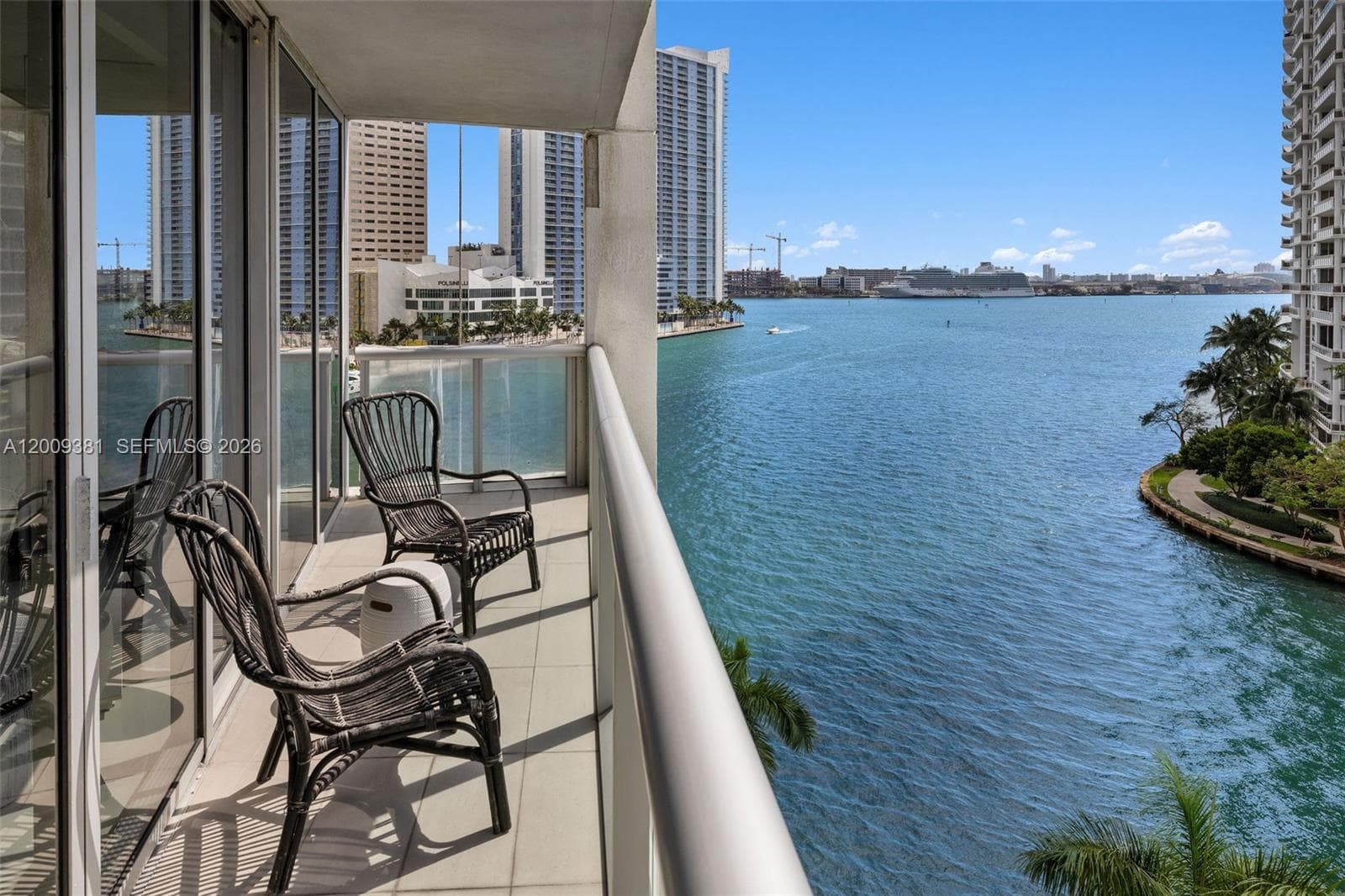 465 Brickell Ave 701 photo 18