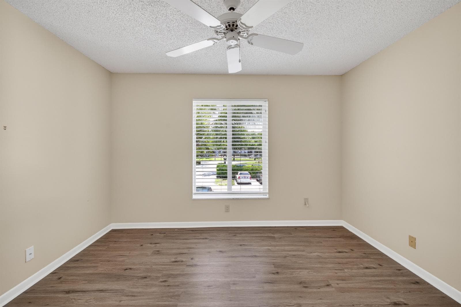 2512 SE Anchorage Cove 2 photo 13