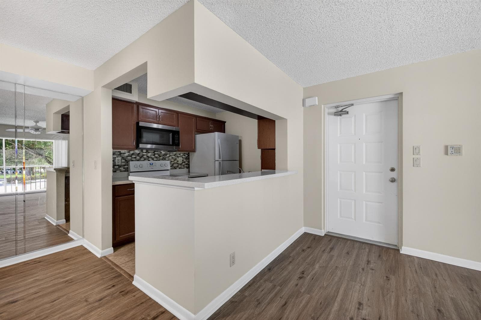 2512 SE Anchorage Cove 2 photo 9