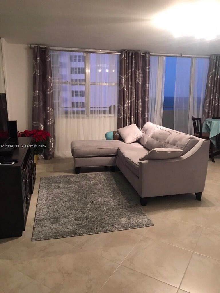 3180 Ocean Dr 1705 photo 3