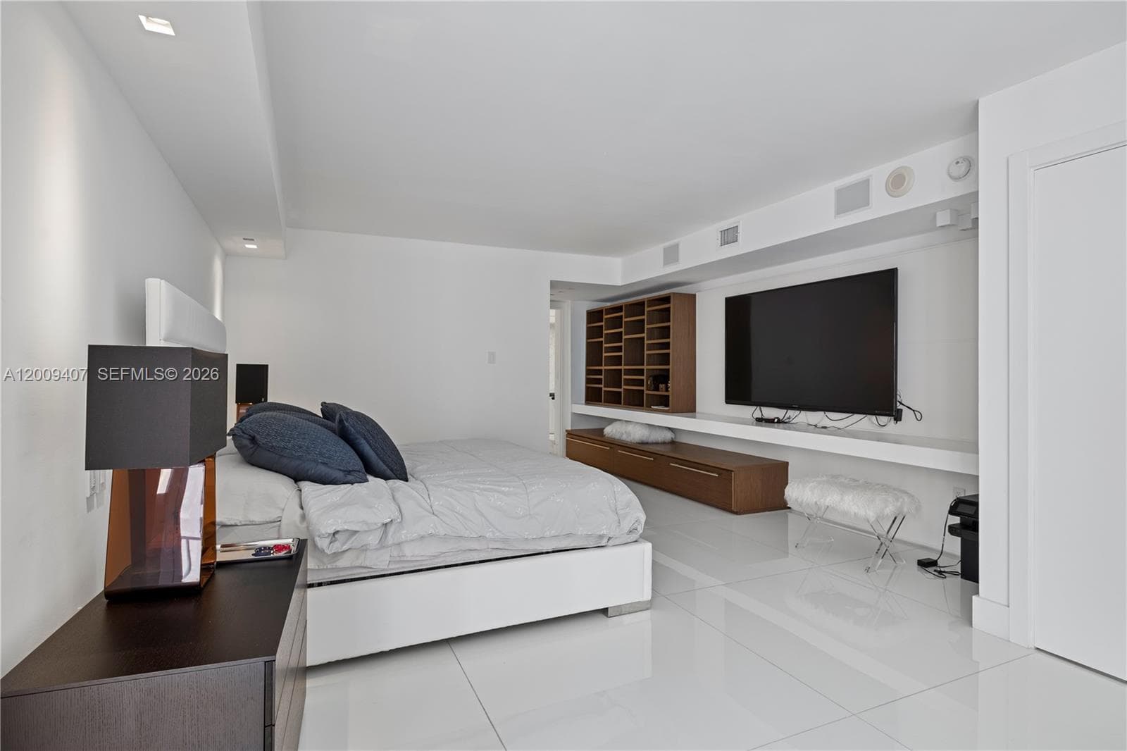 10155 Collins Ave 1210 photo 14