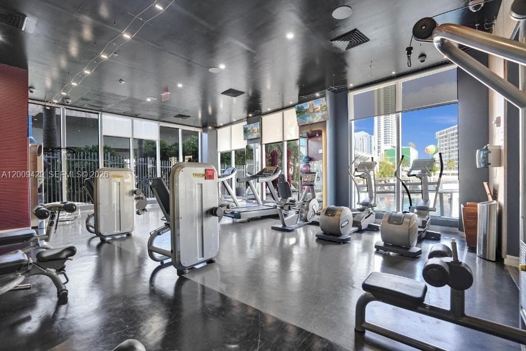 2602 E Hallandale Beach Blvd R1708 photo 25