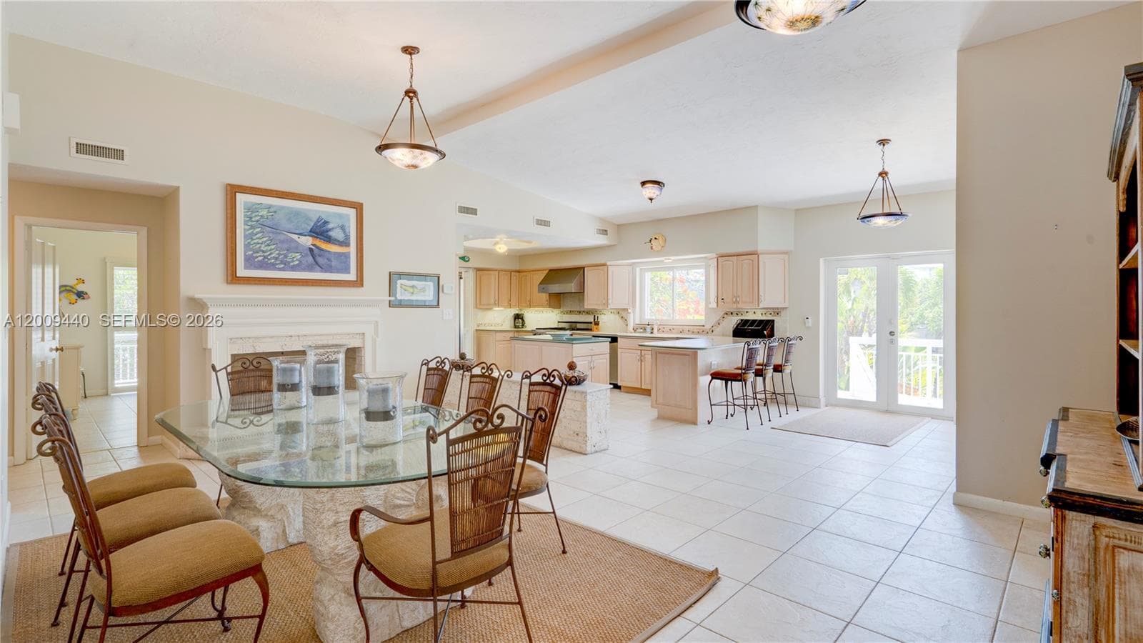 1101 Mastic Street photo 4