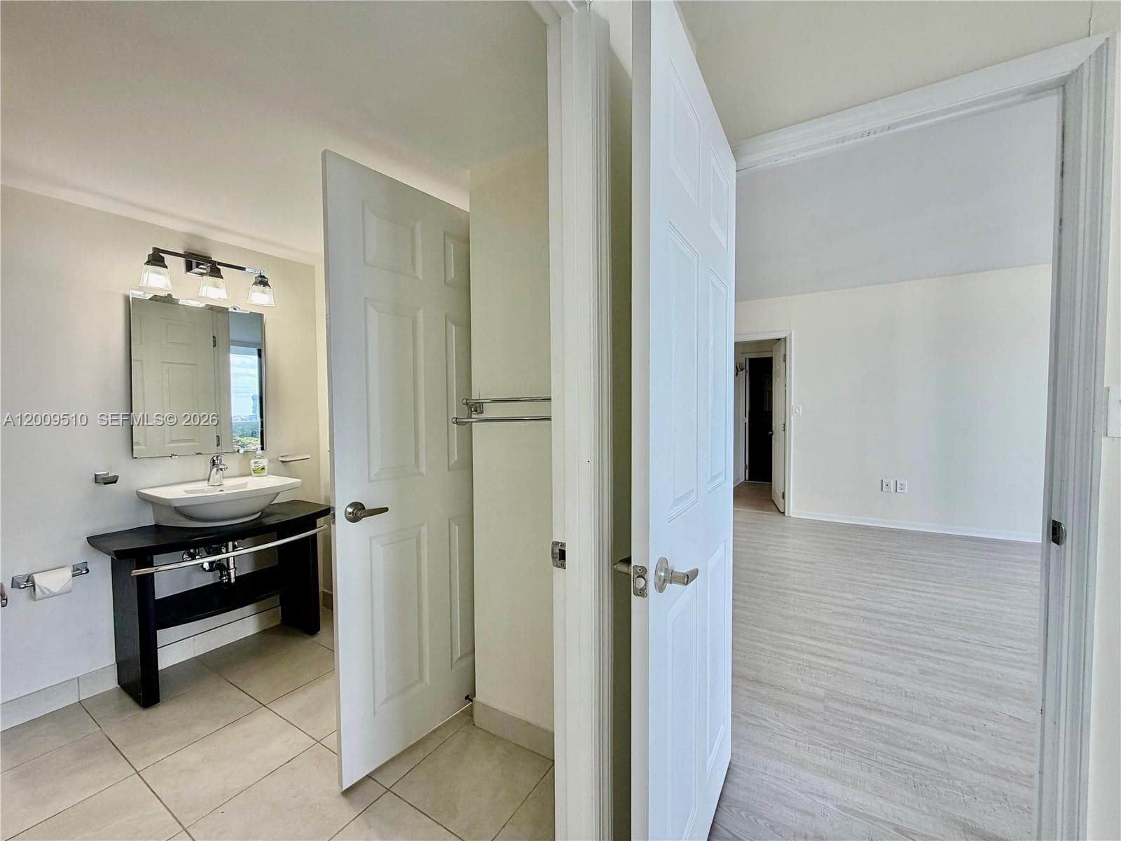20515 Country Club Dr 1642 photo 16