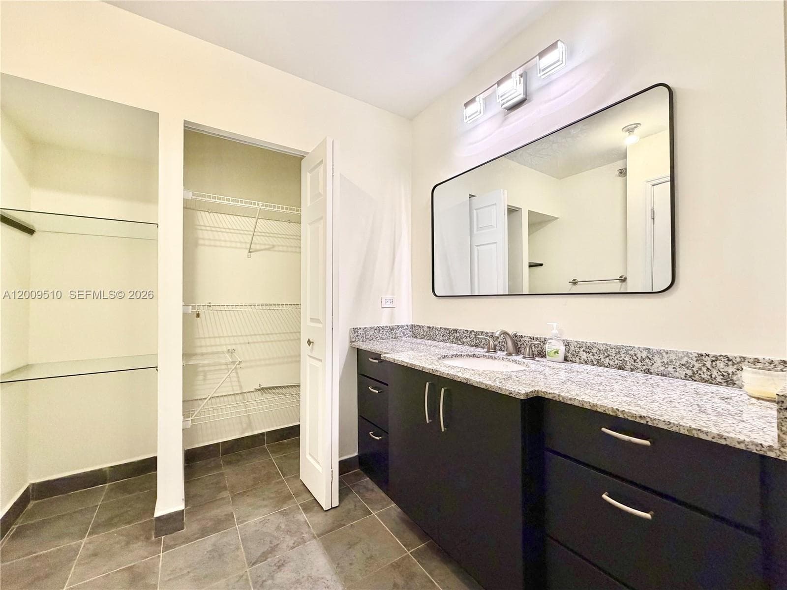 20515 Country Club Dr 1642 photo 11