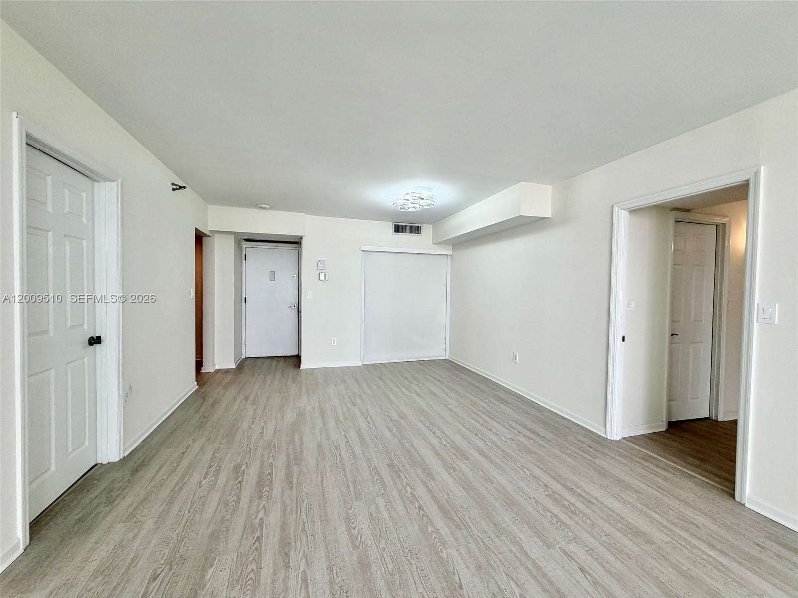 20515 Country Club Dr 1642 photo 19