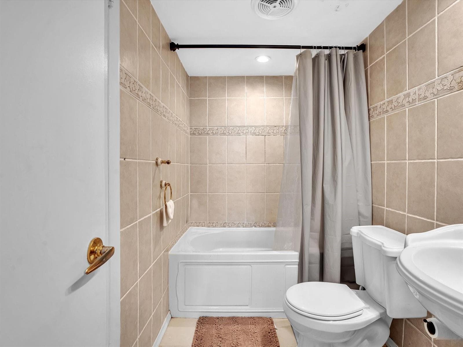 401 Golden Isles Drive 1007 photo 22
