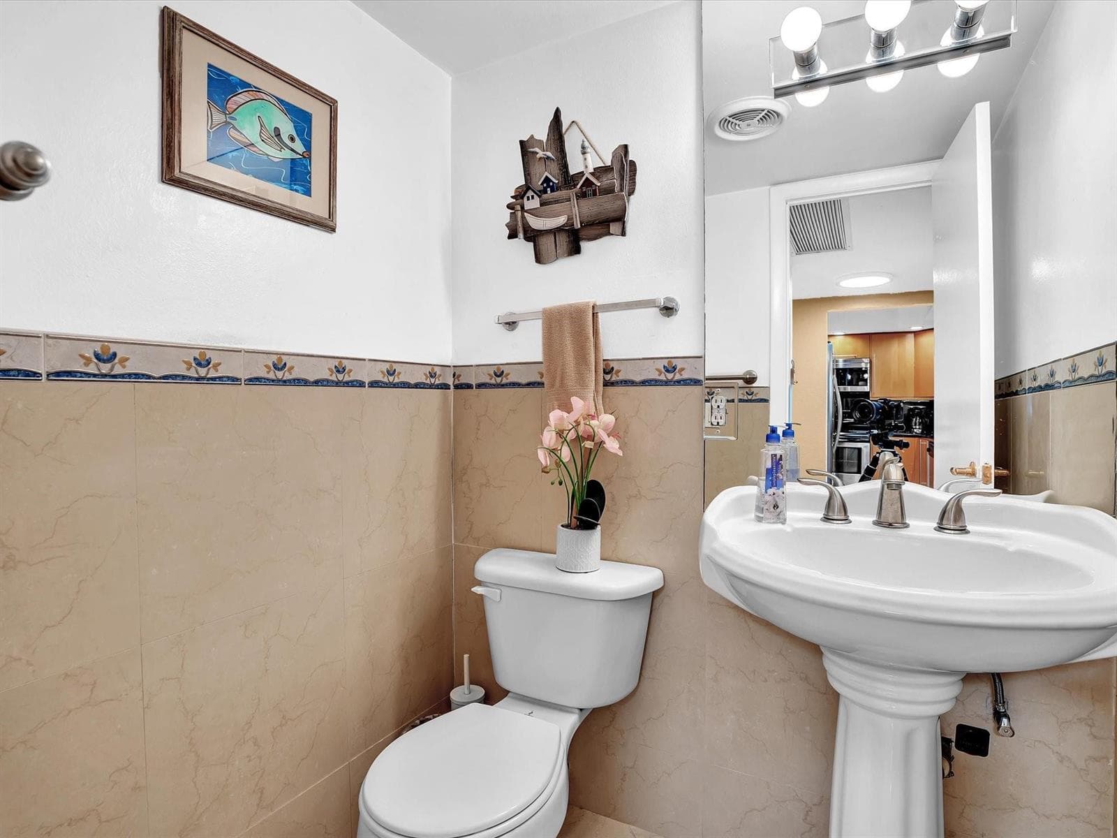 401 Golden Isles Drive 1007 photo 18