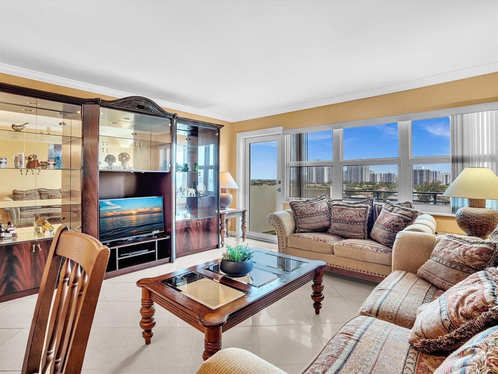 401 Golden Isles Drive 1007 photo 15