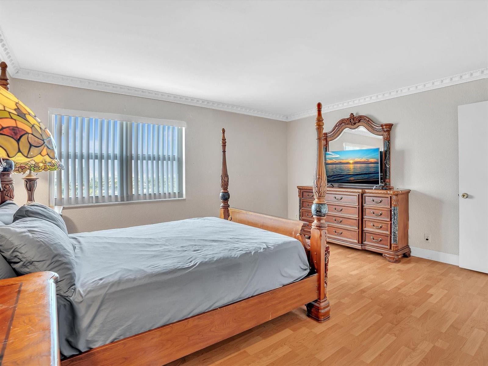401 Golden Isles Drive 1007 photo 21