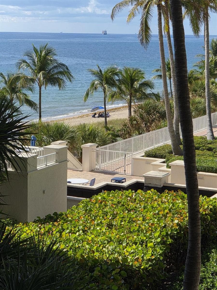 3200 N Ocean Boulevard 506 photo 3