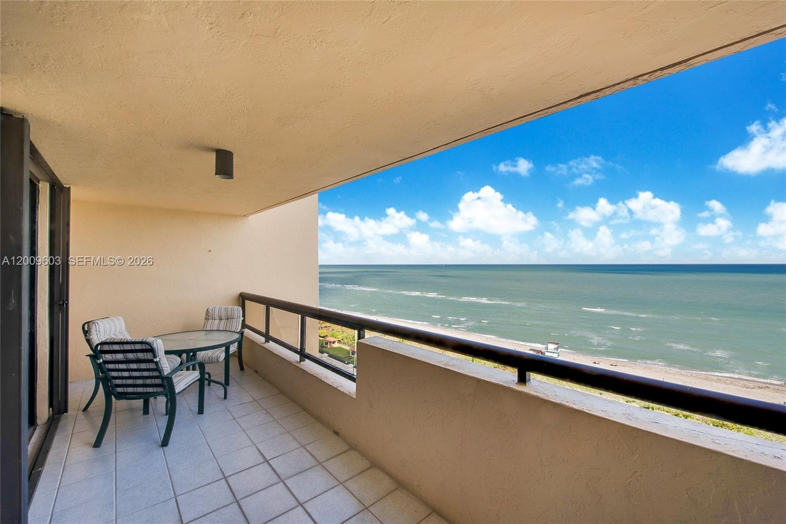 2555 Collins Ave 1403 photo 3