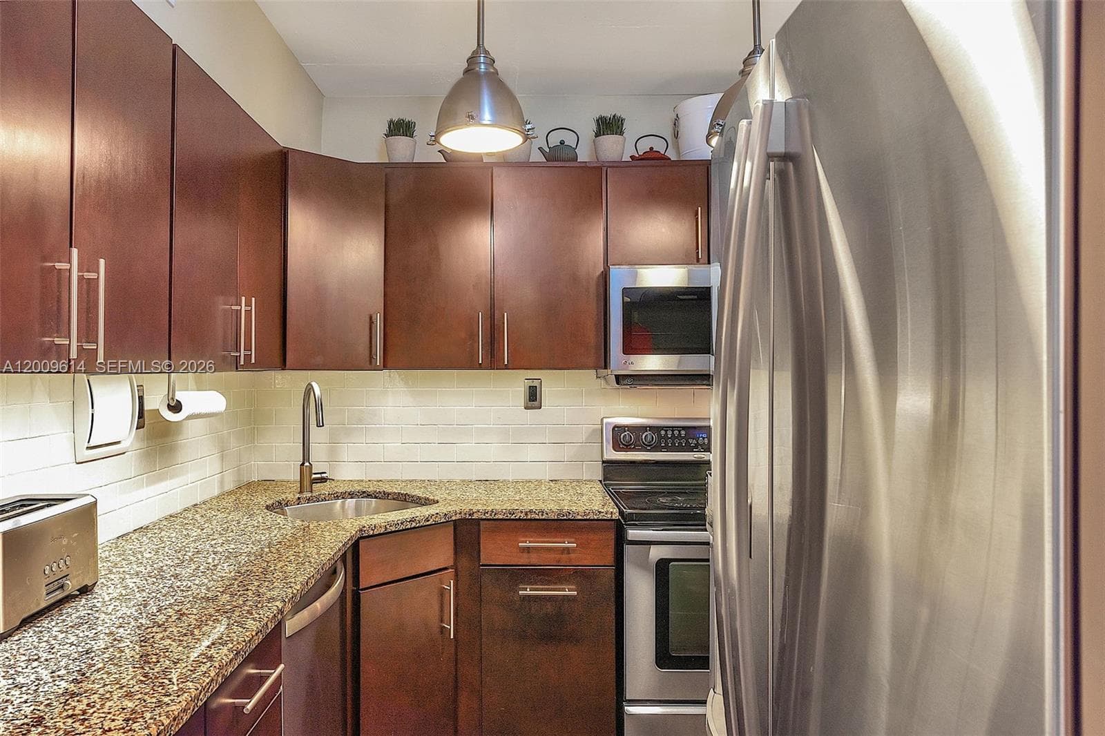 1200 West Ave 423 photo 3