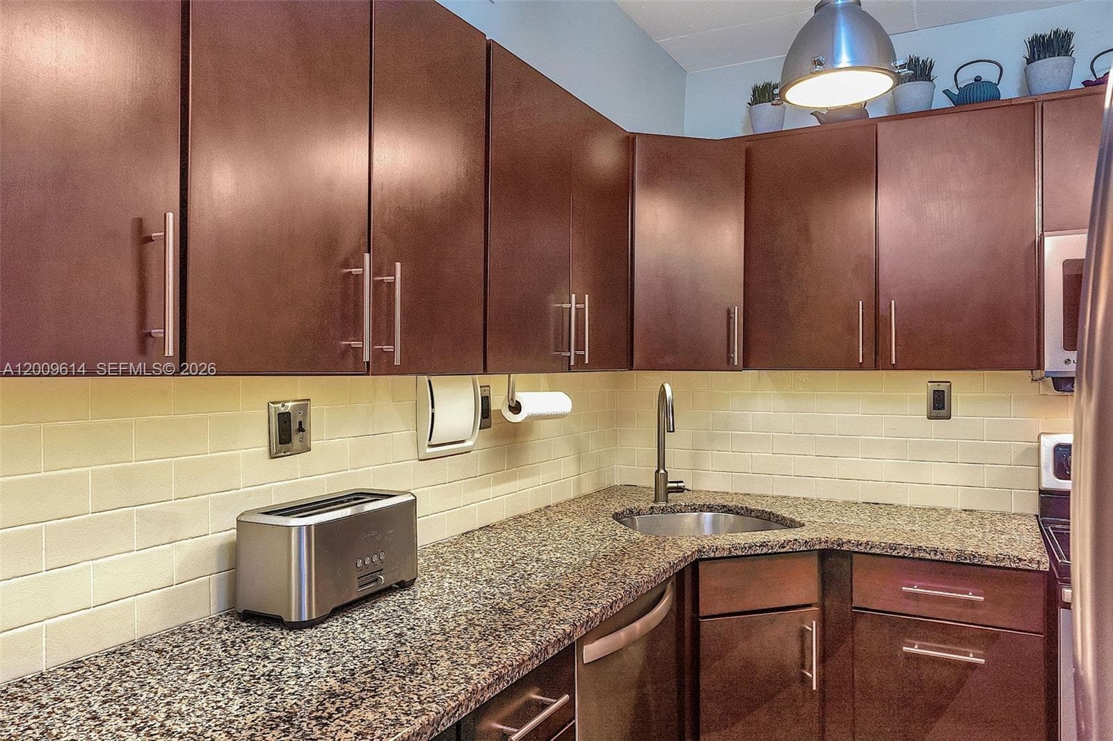 1200 West Ave 423 photo 4
