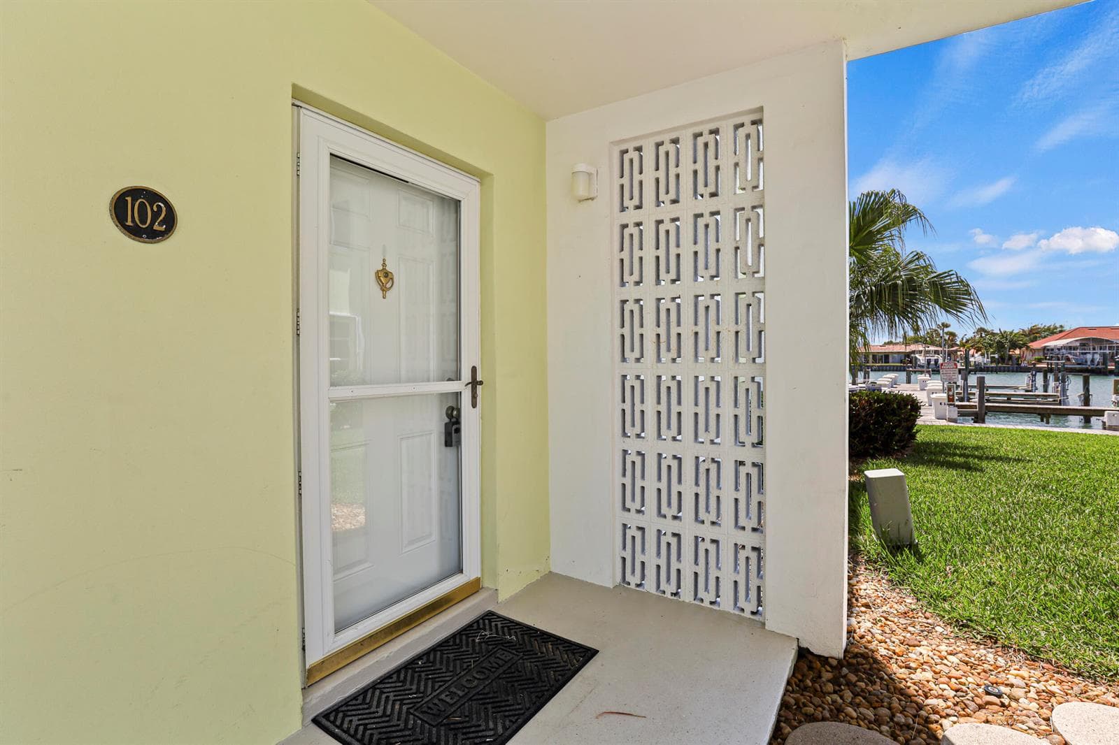 1315 Bayshore Drive 102 photo 5