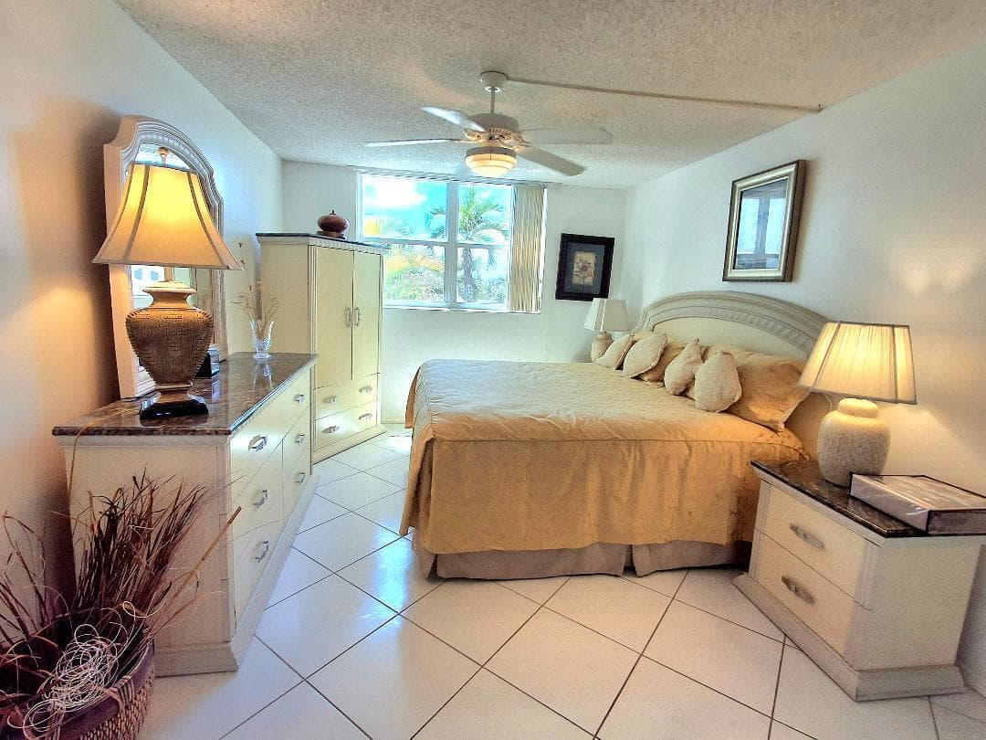 1421 S Ocean Boulevard 315 photo 10