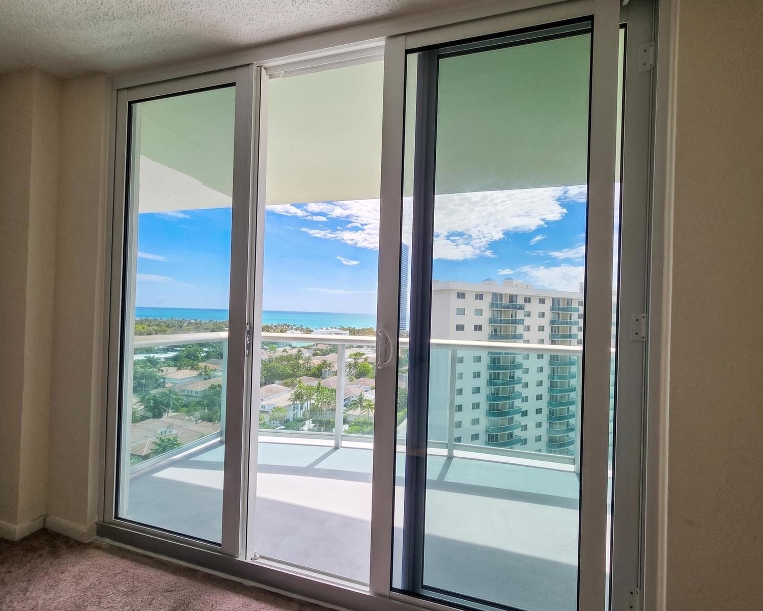 19390 Collins Avenue 1622 photo 6