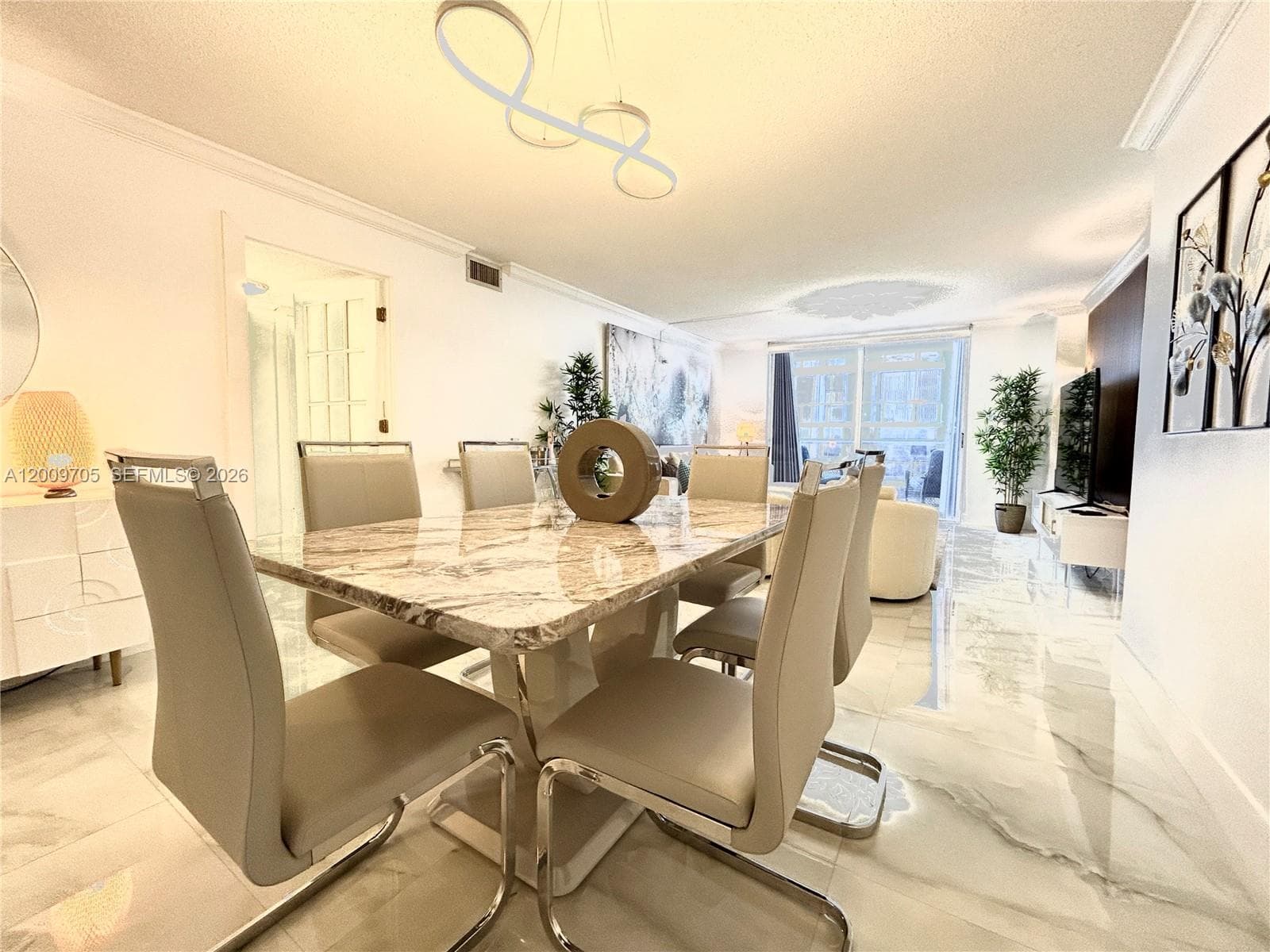 6039 Collins Ave 1507 photo 5