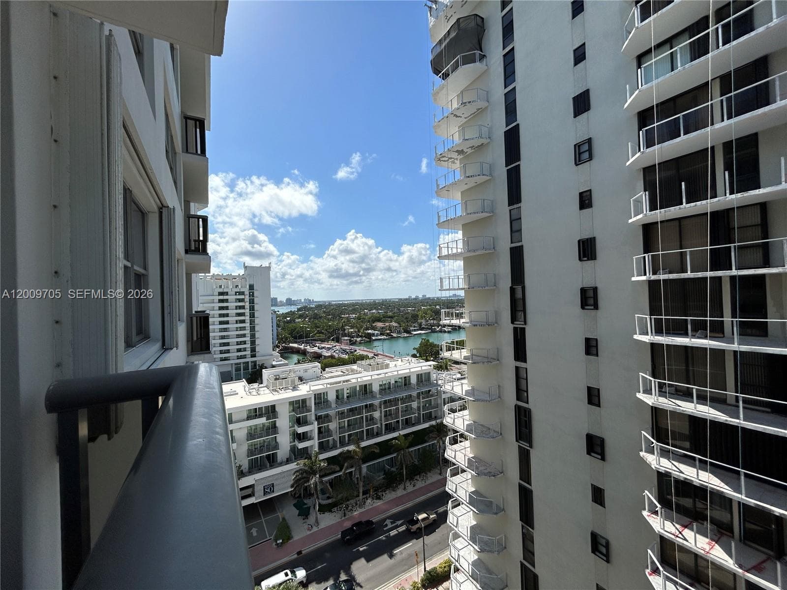 6039 Collins Ave 1507 photo 10