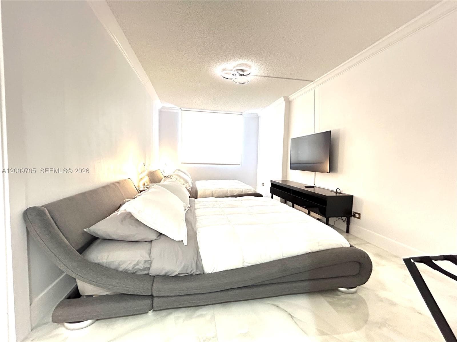 6039 Collins Ave 1507 photo 18