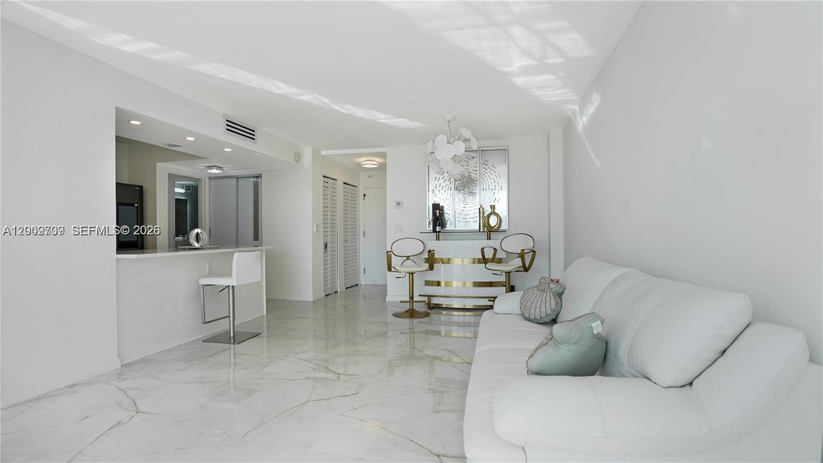 2017 Ocean Dr 1206 photo 6