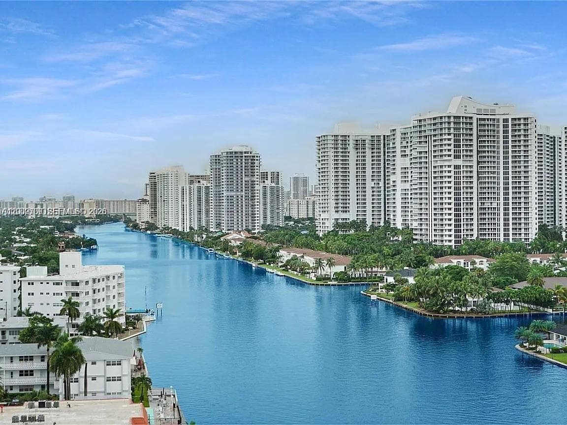 2017 Ocean Dr 1206 photo 1