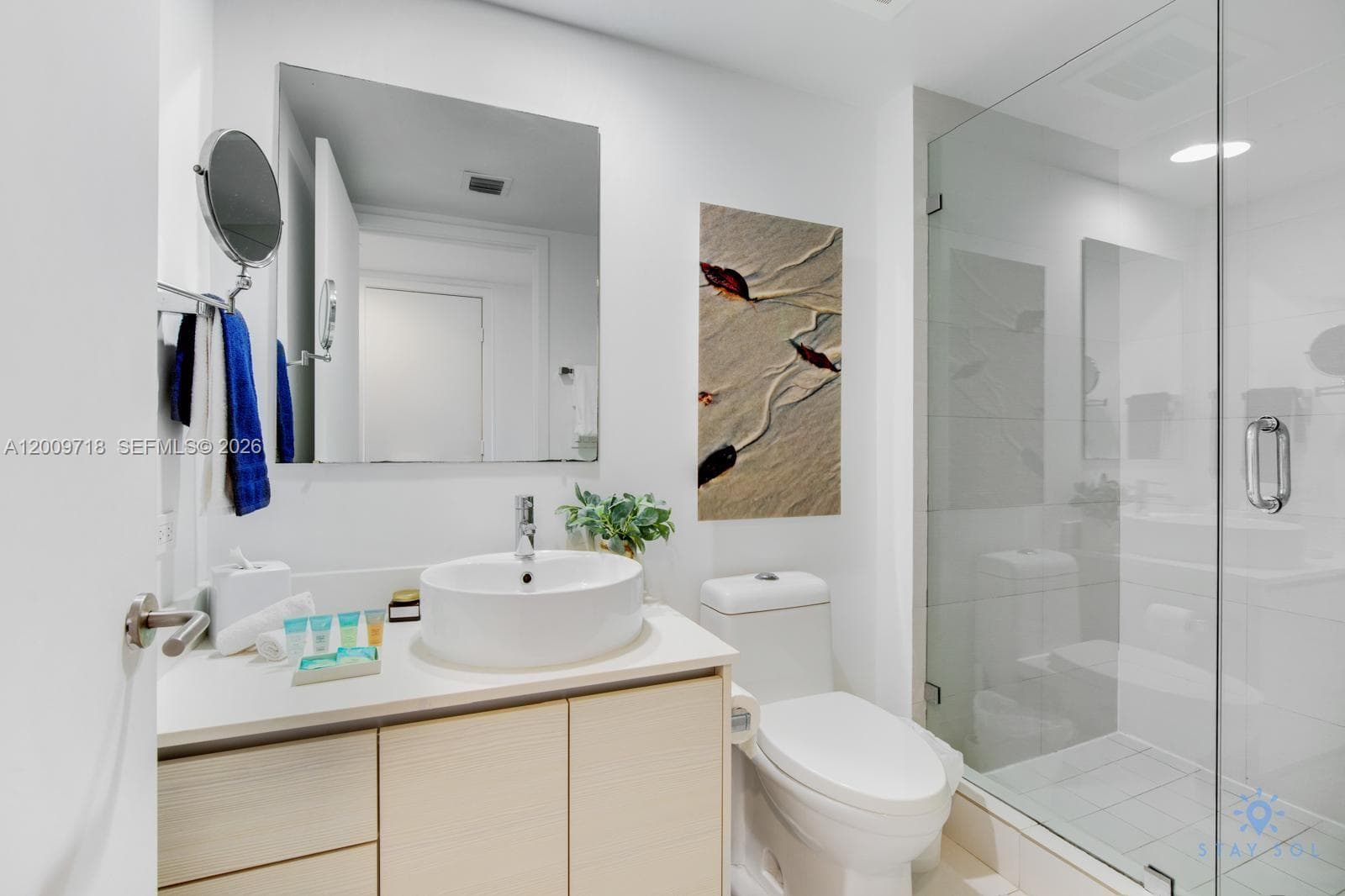 2602 Hallandale Beach Blvd R803 photo 3