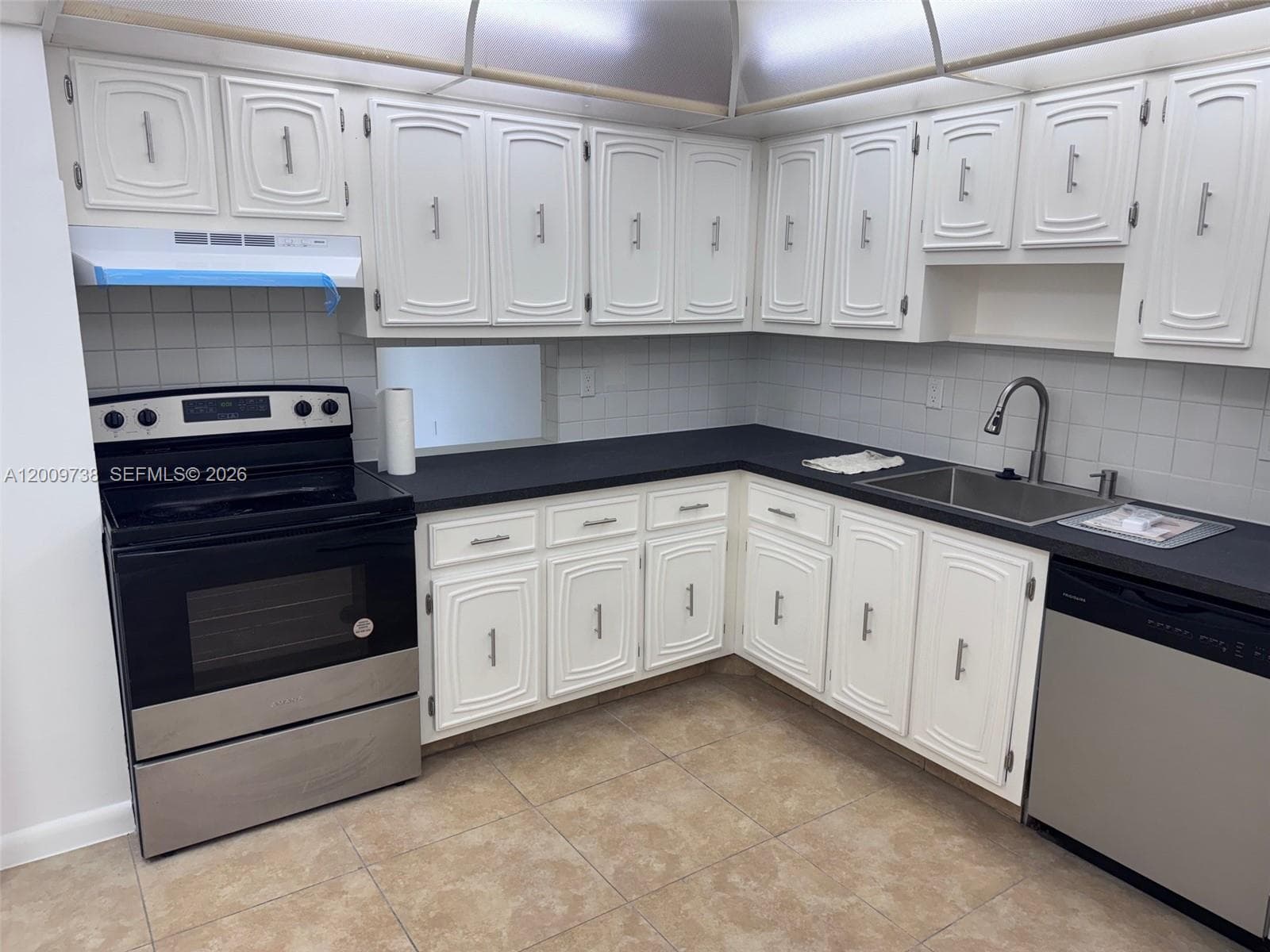 2821 Miami Beach Blvd 3K photo 13