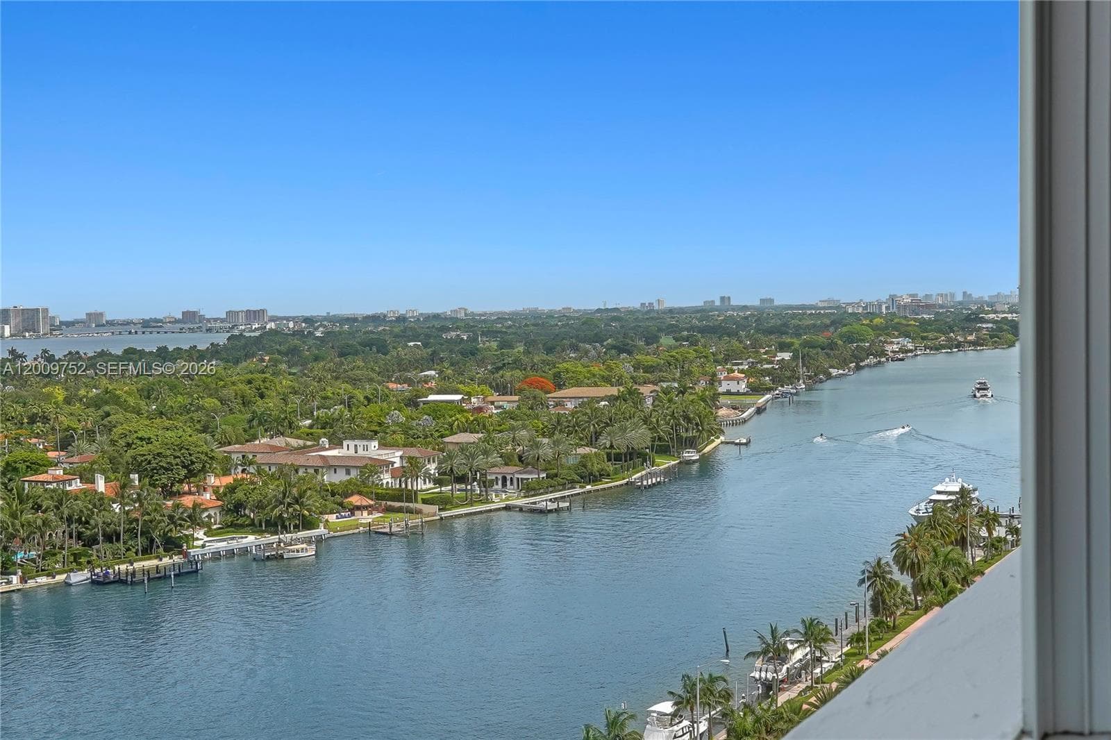 4747 Collins Ave 1503 photo 3