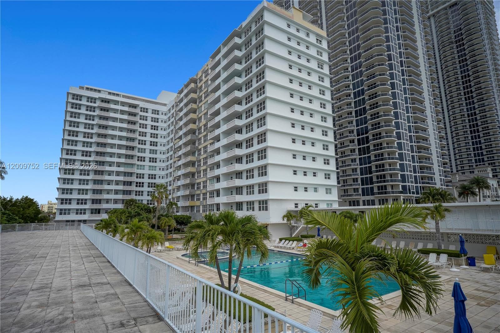 4747 Collins Ave 1503 photo 15