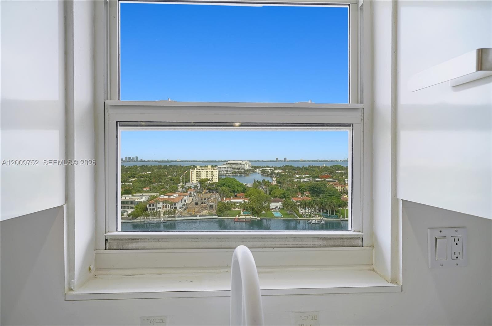 4747 Collins Ave 1503 photo 8