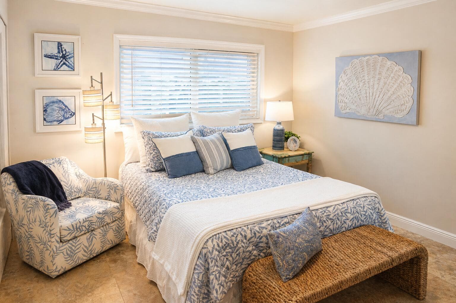 301 Lake Shore Drive 105 photo 16