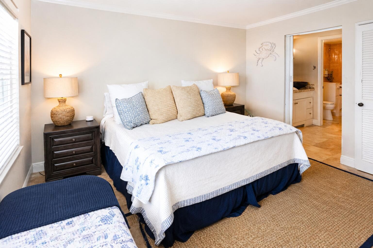 301 Lake Shore Drive 105 photo 11