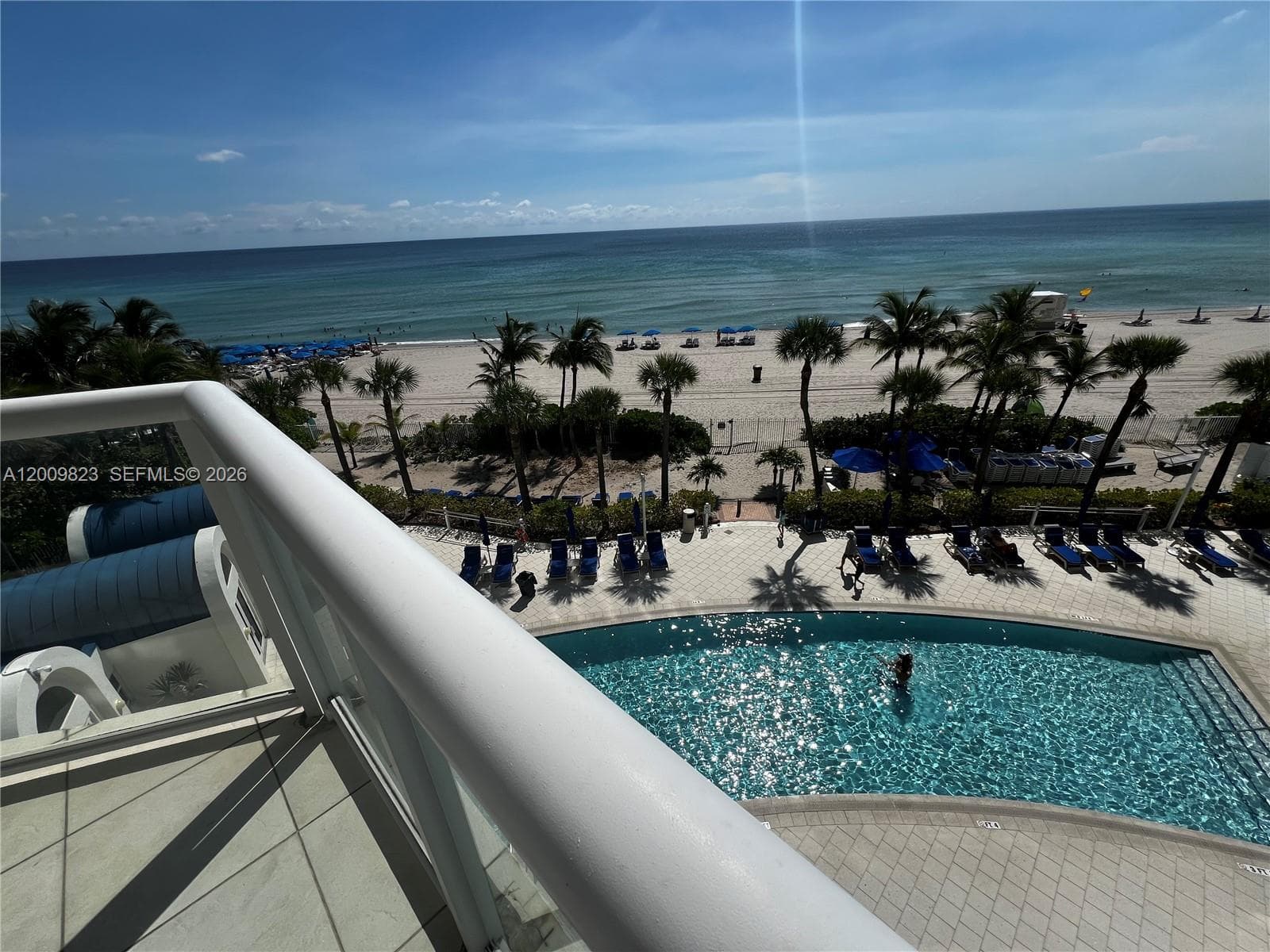 18671 Collins Ave 402 photo 3
