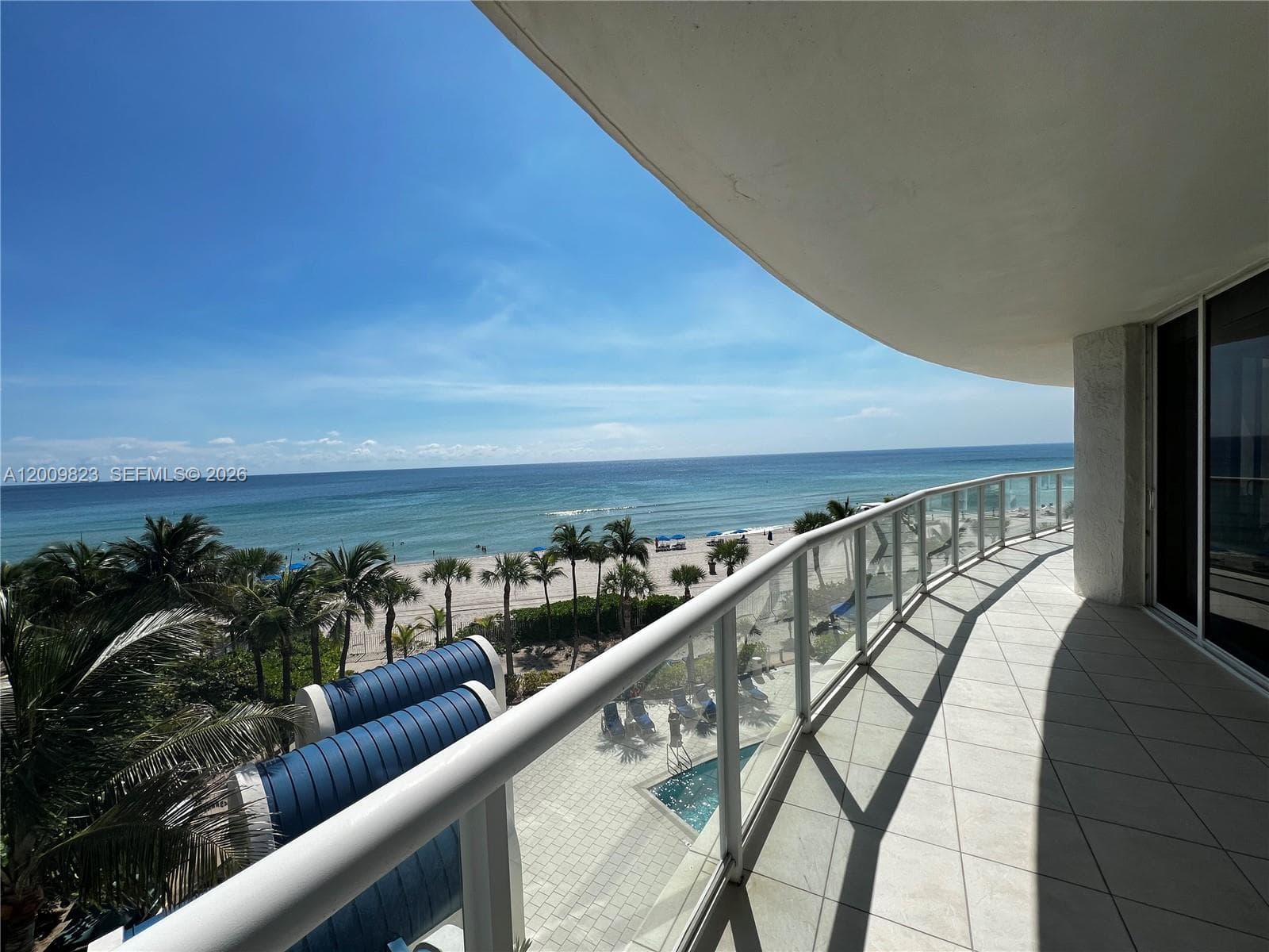 18671 Collins Ave 402 photo 1