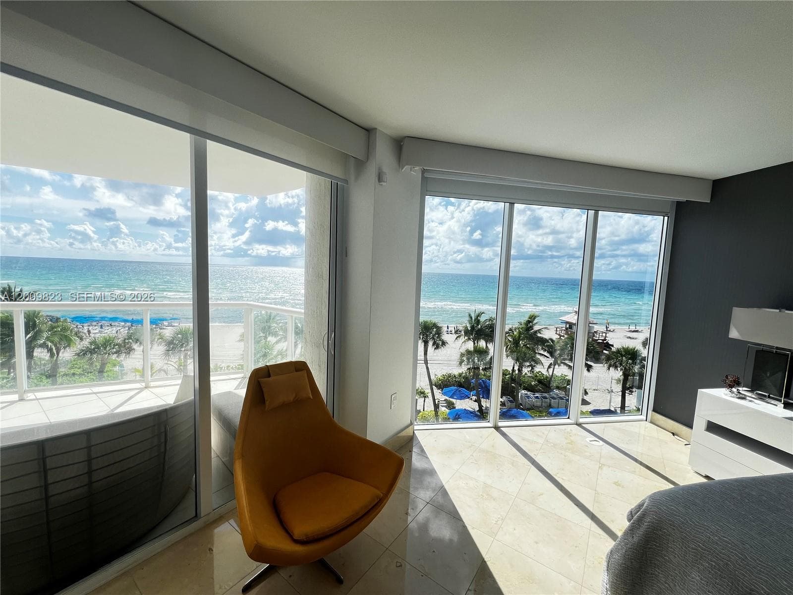 18671 Collins Ave 402 photo 11