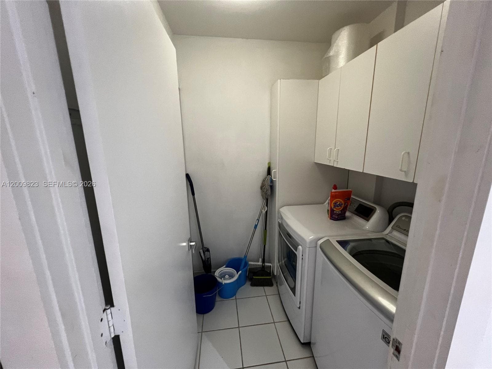 18671 Collins Ave 402 photo 21