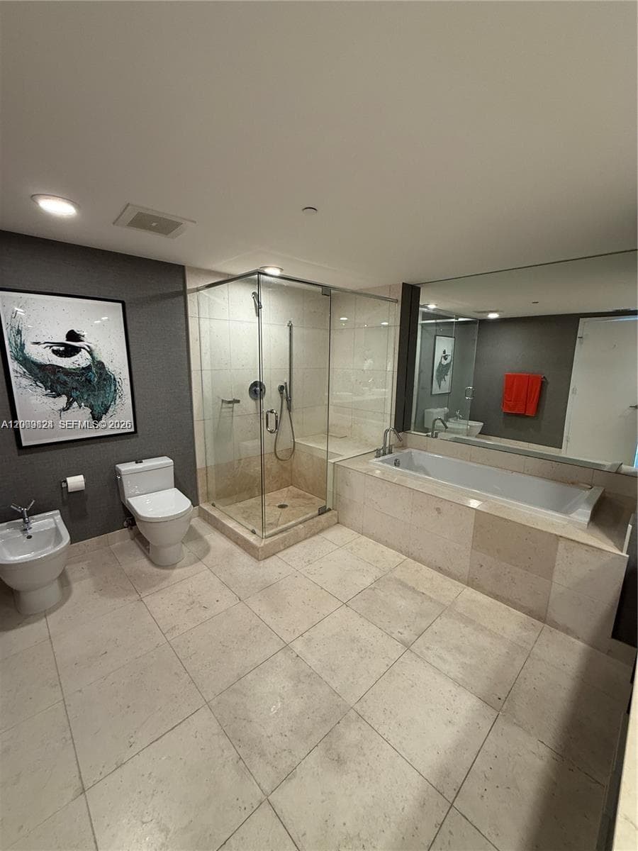 465 Brickell Ave 619 photo 23