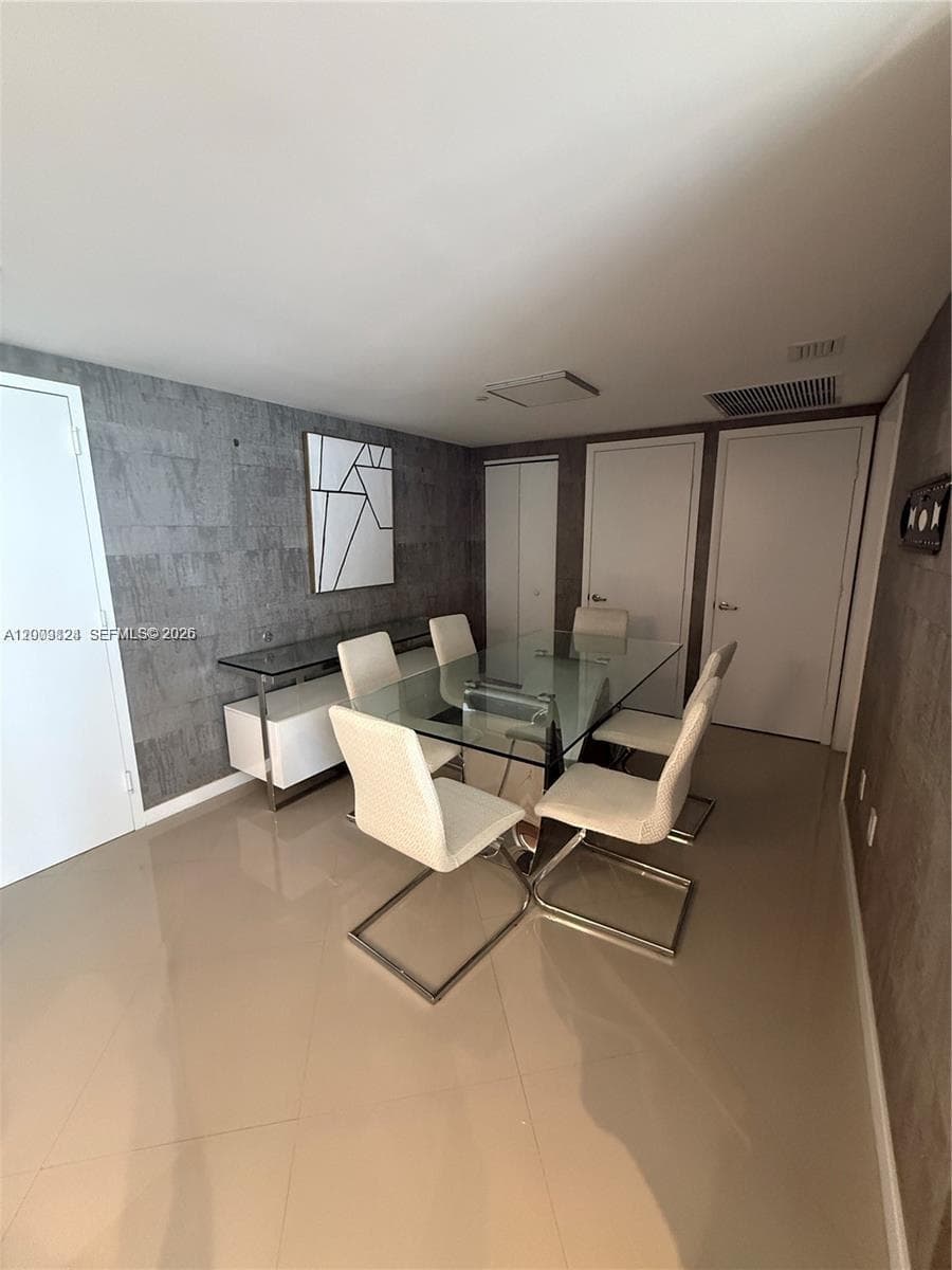 465 Brickell Ave 619 photo 17